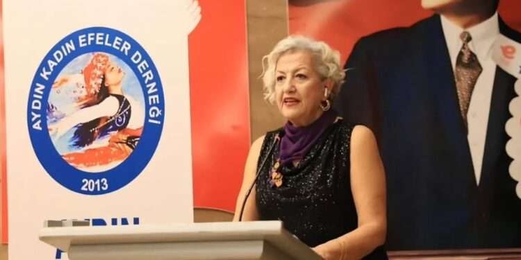 Mesele Kişiler Değil, Ay Yıldızlı Bayraktır – Gülsevil Gürsoy Ergünoğlu